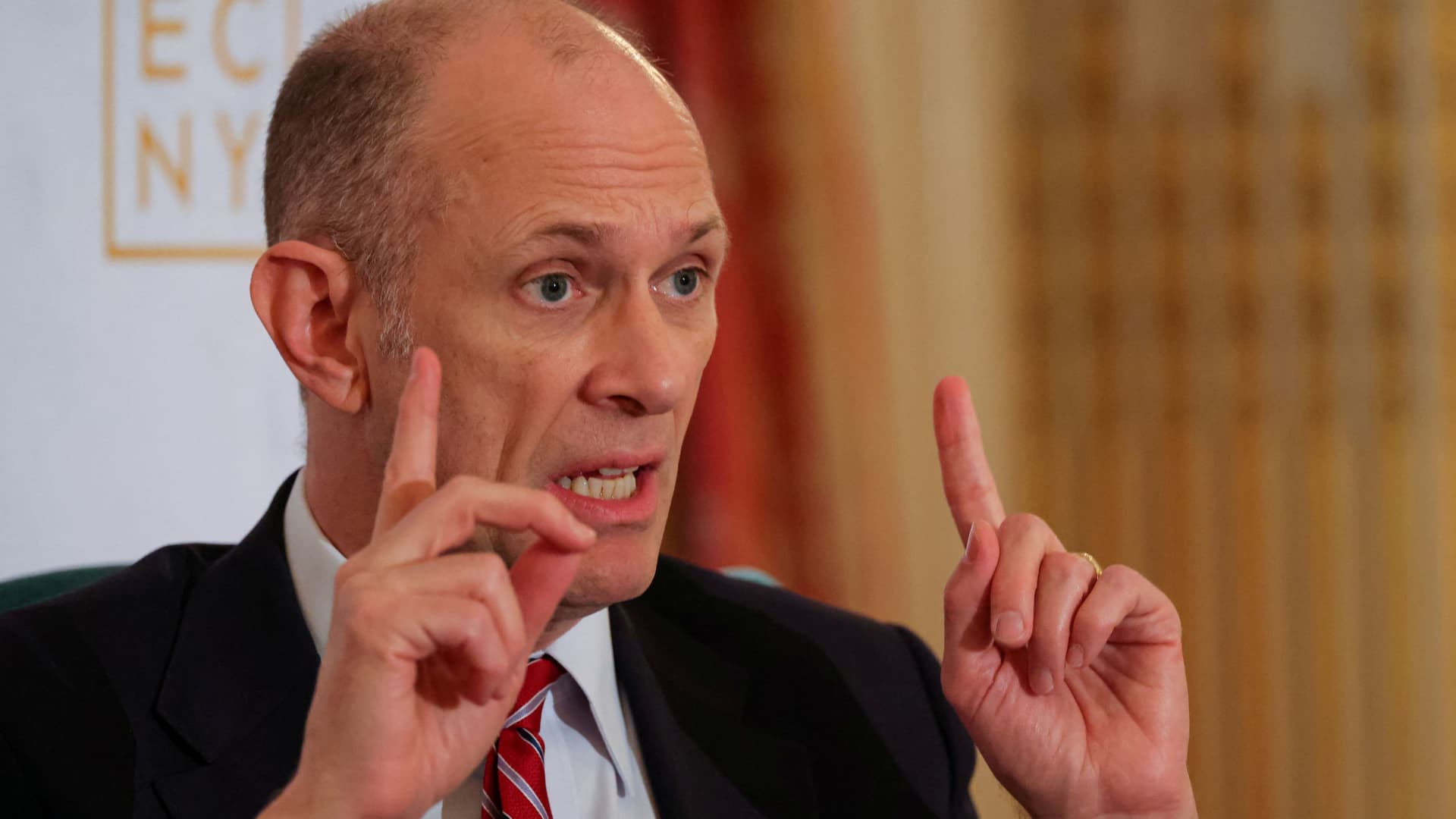 trump-tariffs-summer-economic-slowdown