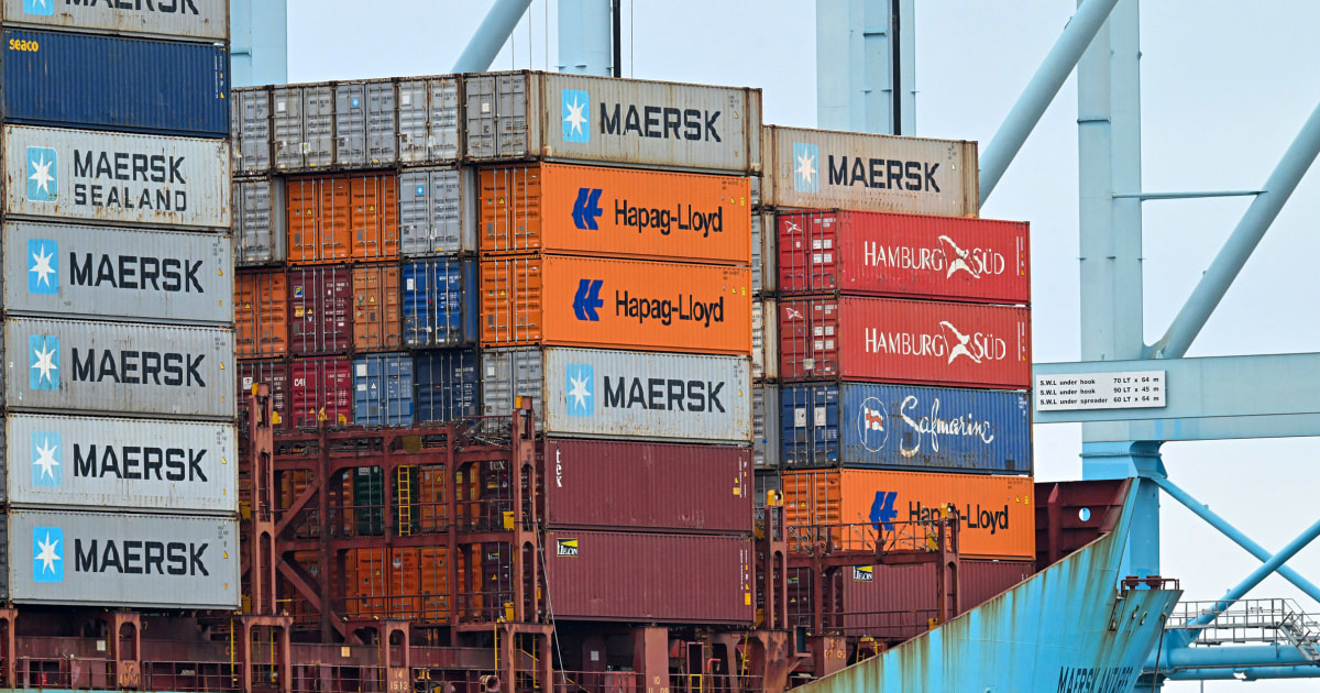 trade-deficit-surge-imports-tariffs