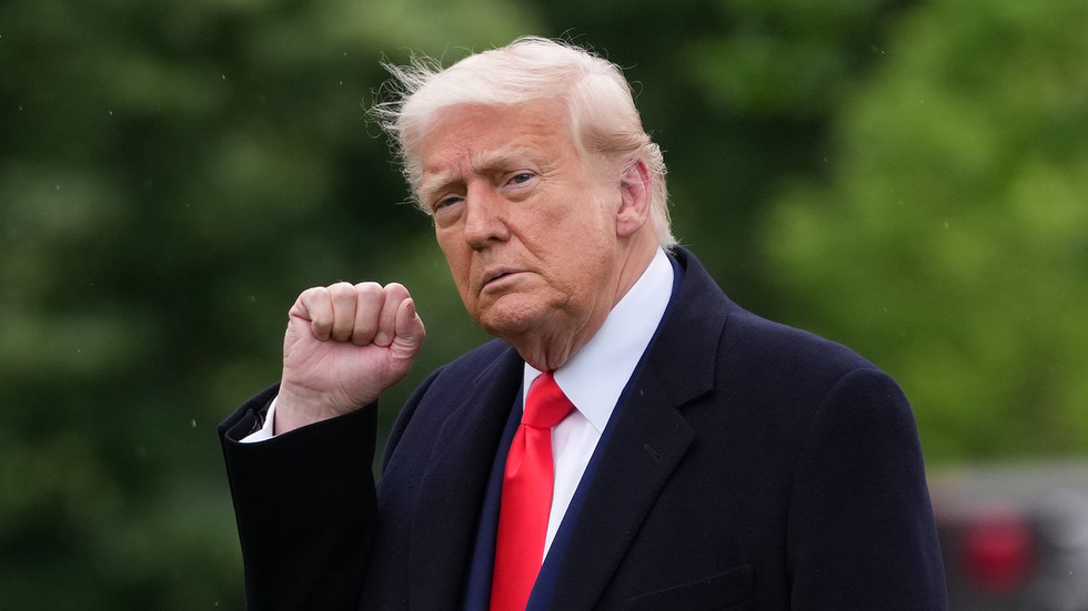 trump-eu-tariffs-delay