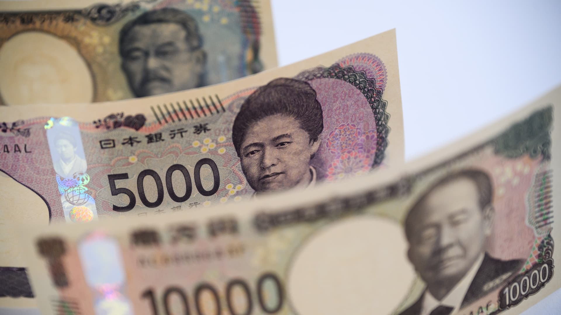japan-central-bank-economic-challenges