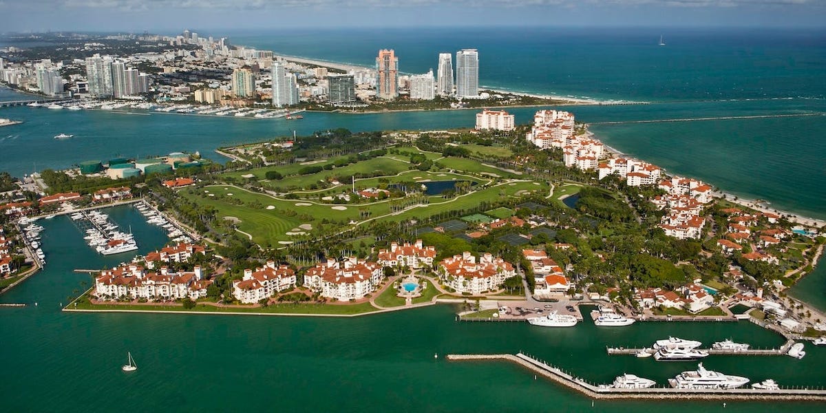 wealthiest-neighborhoods