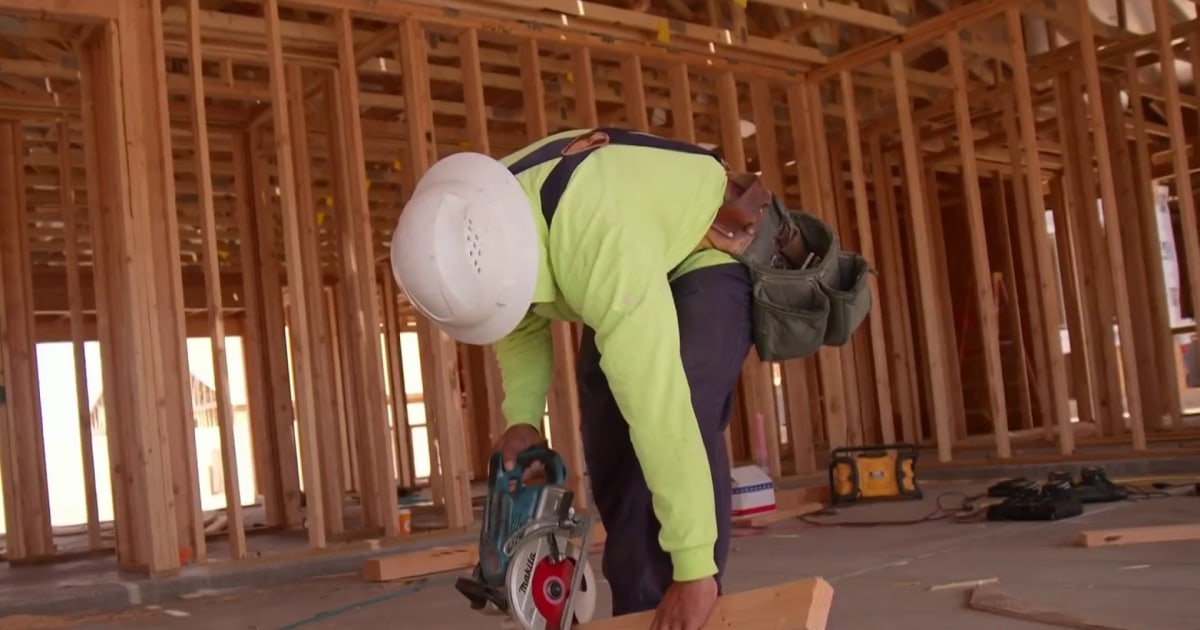 us-economy-job-growth-august
